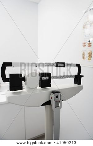 เครื่องชั่งน้ำหนักทางการแพทย์ในคลินิก