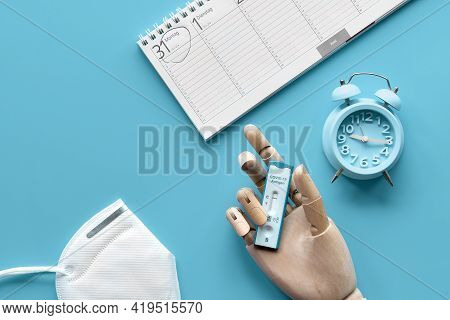 Week Planner, Chnelltest, Rapid Corona Test In German Language. Week Planner Calendar And Pp2 Medica