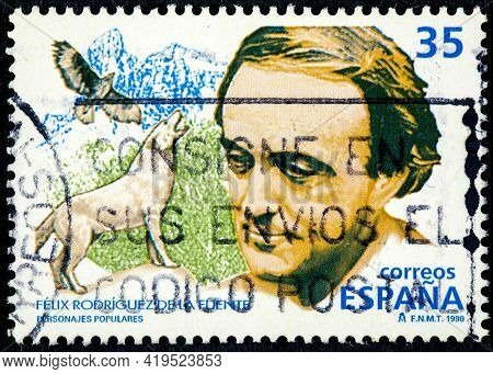 Spain - Circa 1998: A Stamp Printed In The Spain Shows From The Series Famous People, A Felix Rodrig
