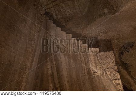 The Economic Cave - Columbarium - A Dovecote Near The Excavations Of The Ancient Maresha City In Bei