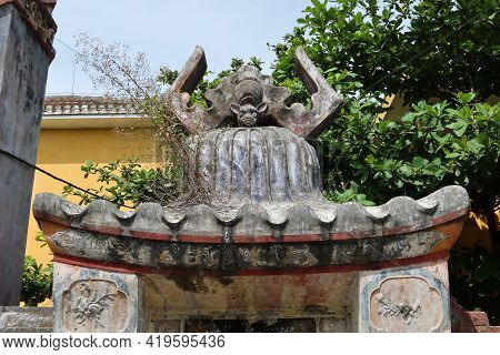 Hoi An, Vietnam, May 6, 2021: Detail Of The Sculpture On One Of The Side Doors Of The Ba Mu Temple G