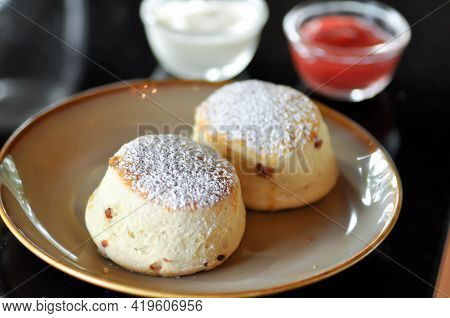 Scone , Scone With Strawberry Sauce And Whipping Cream