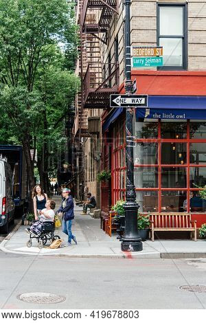 New York City, Usa - June 22, 2018: Corner Of Bedford Street With Grove Street In Greenwich Village,