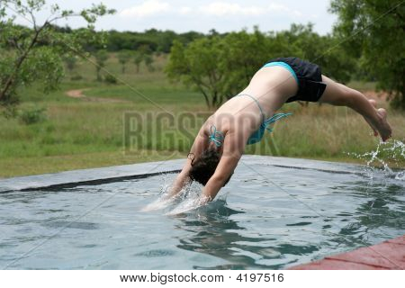 Ragazza immersioni