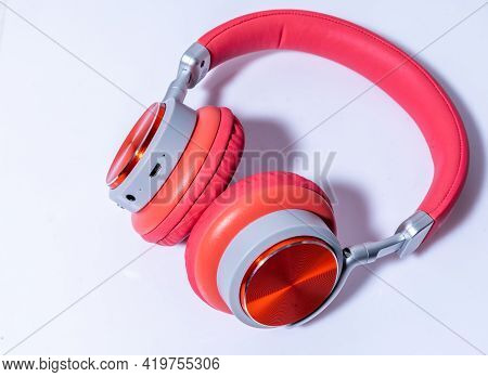 Red Headphone And Cable Isolated On Background.
Headphones
Red Headphone
Technology