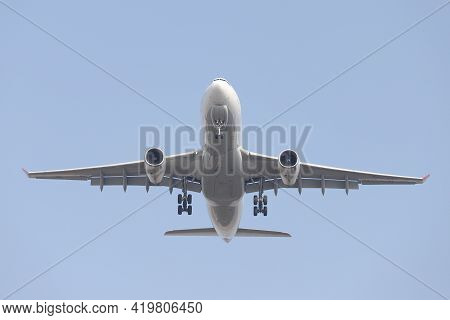 Istanbul, Turkey - February 27, 2021: Turkish Airlines Cargo Airbus A330-243f (cn 1550) Landing To I