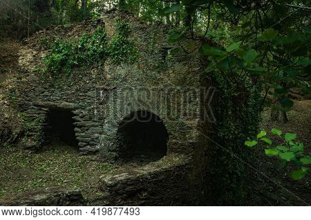 Old Mills Near Lourido River In The Park Of The Estalisnau Fountain In Maceda - Ovar, Portugal.