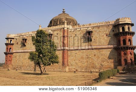 Qila-i-kuna Mosque, Purana Qila, New Delhi