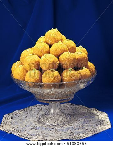 Laddoo Dish
