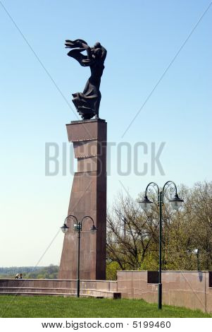 Žena