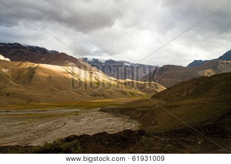 Cajon del Maipo canyon and Embalse El Yeso, Andes