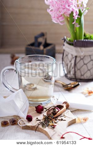 Making tea with teabags