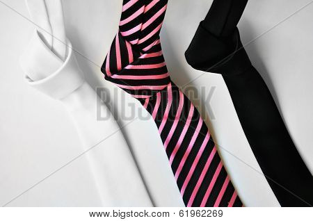 Ties Of Different Colouring