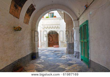 Alleyway. Monopoli. Puglia. Italy.