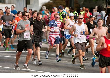 Runner Dressed In Stars & Stripes Runs In Atlanta Race