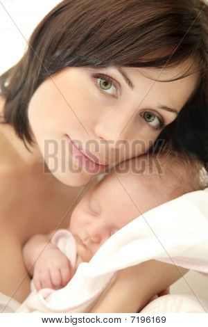 Gelukkig moeder met een Baby