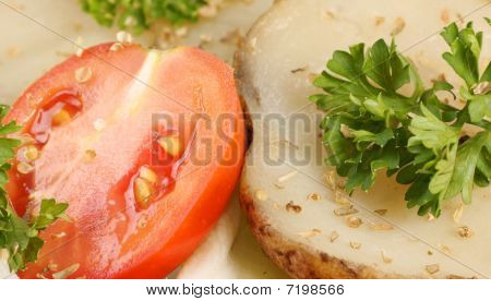 plantaardige salade met aardappelen