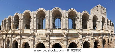 Arles arena