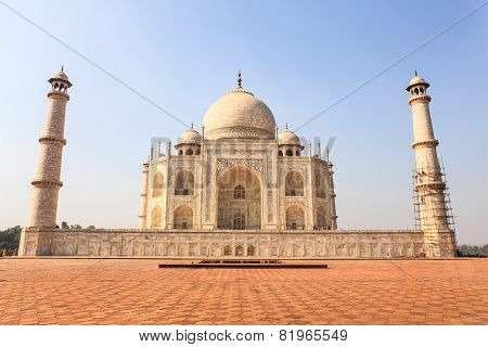 Taj Mahal.
