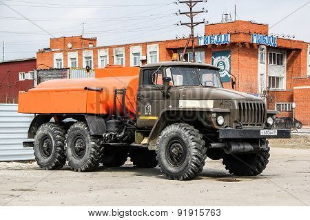 Ural 4320