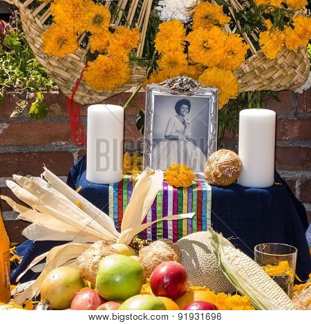 Altar With Photo Of The Dead Person At Olvera Street