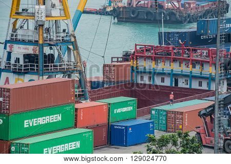 Hong Kong-may 7,2016:the Container Is Loaded / Unloaded At Kwai Tsing Container Terminals Is The Mai