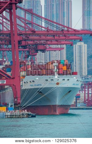 Hong Kong-may 7,2016:the Container Is Loaded / Unloaded At Kwai Tsing Container Terminals Is The Mai