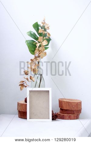framed with flowers and circle wood minimalis