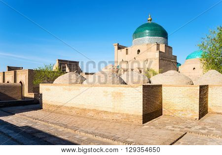 Uzbekistan, Khiva, view of the Phalavan Mahmud mausoleum