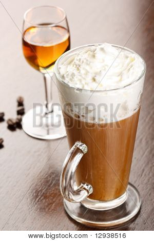 káva amaretto