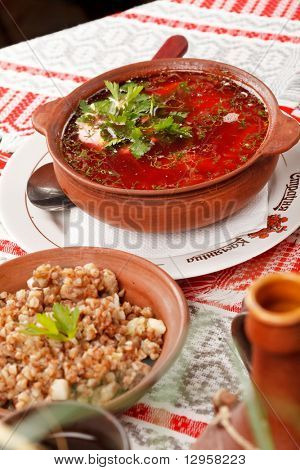 Litouwse Borsjt (Wit-Russische nationale food)