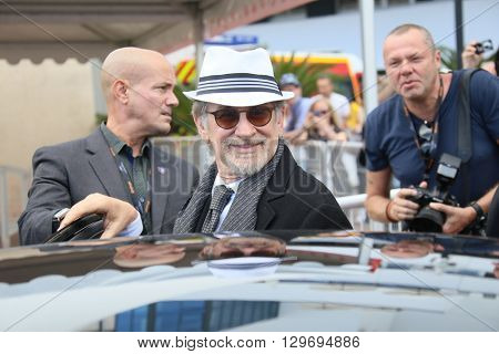 Steven Spielberg attends 'The BFG (Le Bon Gros Geant - Le BGG)' photocall during the 69th annual Cannes Film Festival at the Palais des Festivals on May 14, 2016 in Cannes, France.