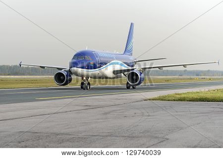 Airbus A320 Azerbaijan Airlines Taxiing