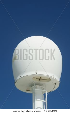 衛星放送受信機のためのドーム