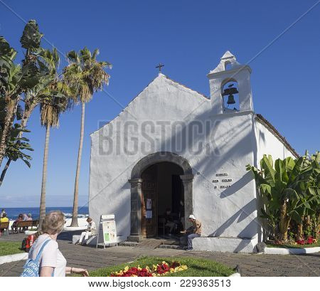 Spain, Canary Islands, Tenerife, Puerto De La Cruz, December 23, 2017, Old Small White Church, Men S