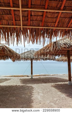 Beautiful Public Sandy Beaches On Red Sea In Eilat With Stro Umbrellas, Luxury Vacation Spa Resorts 