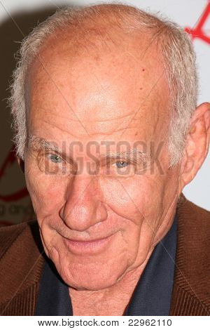 LOS ANGELES - 26 AUG: Michael Fairman deltager i den unge & rastløs Fan middag 2011 på Univers