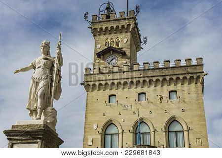 View At Statue Of Liberty In Front Of Public Palace In San Marino