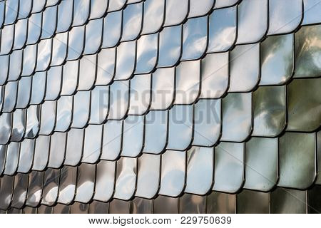 Fish Scale Texture Silver Metal Shape Wall Cover With Chrome Reflection Background