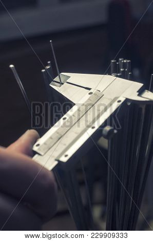 Mandrel Is The Core For The Shaping Of The Blanks. The Crossbars Come In Different Sections , Round,