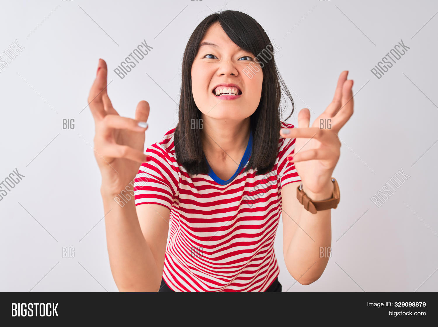 китаянка плачет. испуганный китаец. китаянка плачет. китаянка жена учителя. злая азиатка.