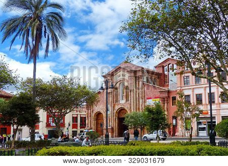 Cuenca, Ecuador - August 20, 2018: The Church Of San Blas And Park San Blas At The East End Of The H