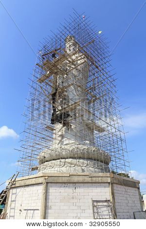 รูปปั้นพระ