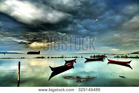 Sunset In Dianchi Lake, Kunming, Yunnan China