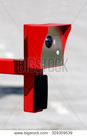 Outdoor Doorbell Camera With Two Way Communication And Id Access Card Reader Sensor In Red Metal Pro