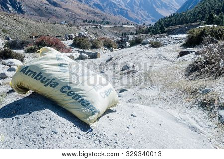 Kullu District, Manali Tehsil, Himachal Pradesh, South Asia, India, October 2019- An Open Bag Of Dry