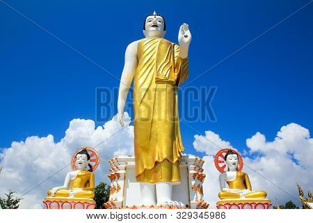 Big Buddha In Wat Phara That Doi Kham Temple ,chiang Mai ,thailand.