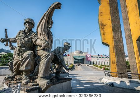 Seoul Korea, 24 September 2019 : Korean War Monument And War Memorial Of Korea In Background In Yong