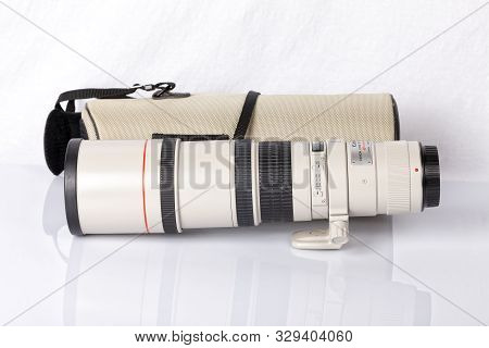 Canon Ef 400mm F / 5.6l Usm Telephoto Lens. Canon Professional Series Lens.