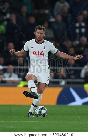 LONDON, ENGLAND - OCTOBER 22 2019: Tottenham's Jan Vertonghen during the UEFA Champions League match between Tottenham Hotspur and Red Star Belgrade, at Tottenham Hotspur Stadium, London England. 